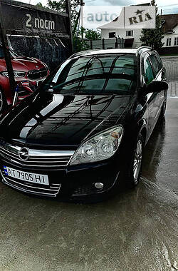 Универсал Opel Astra 2007 в Ивано-Франковске