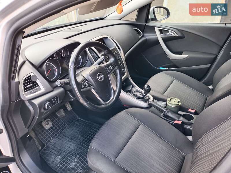 Хетчбек Opel Astra 2011 в Біляївці
