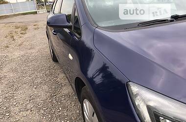 Універсал Opel Astra 2013 в 