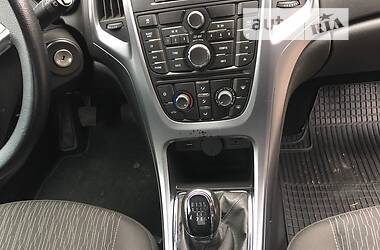 Універсал Opel Astra 2013 в 