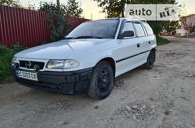 Универсал Opel Astra 1997 в Бориславе