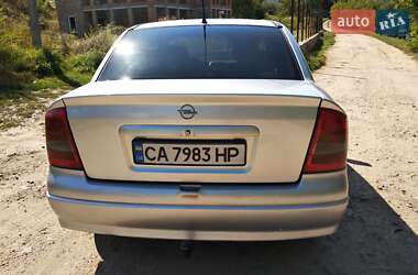 Седан Opel Astra 2001 в Гайвороне