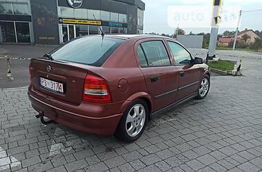 Седан Opel Astra 2000 в Ямполе