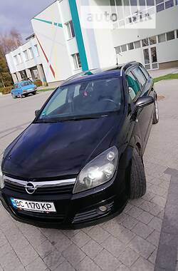 Универсал Opel Astra 2005 в Львове