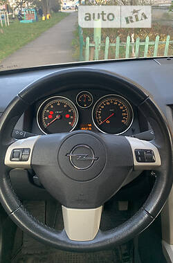 Универсал Opel Astra 2007 в Полтаве