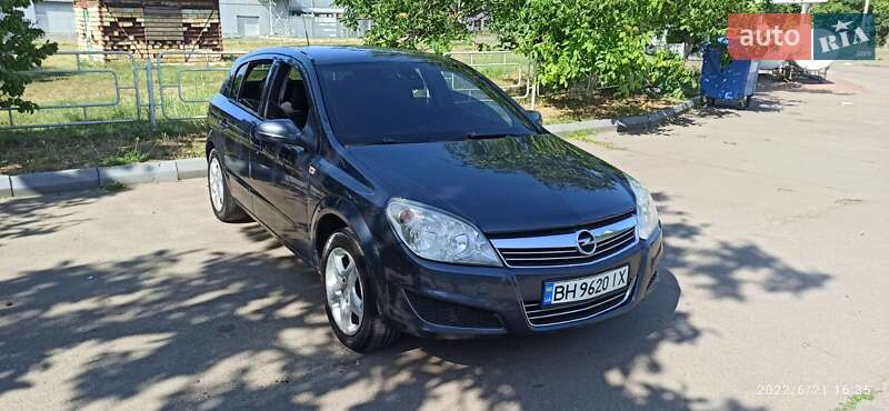 Хэтчбек Opel Astra 2008 в Одессе