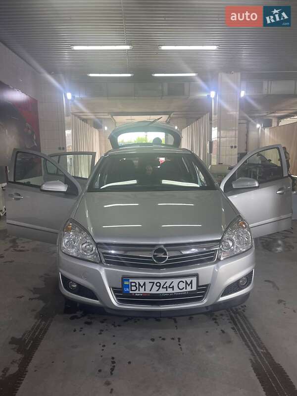 Хэтчбек Opel Astra 2007 в Сумах фото 3 Хэтчбек Opel Astra 2007 в Сумах