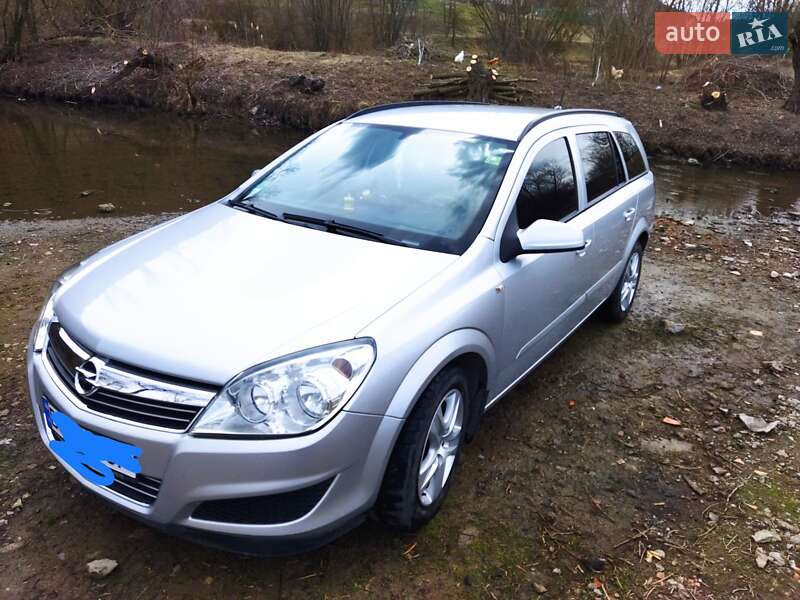 Универсал Opel Astra 2008 в Чорткове