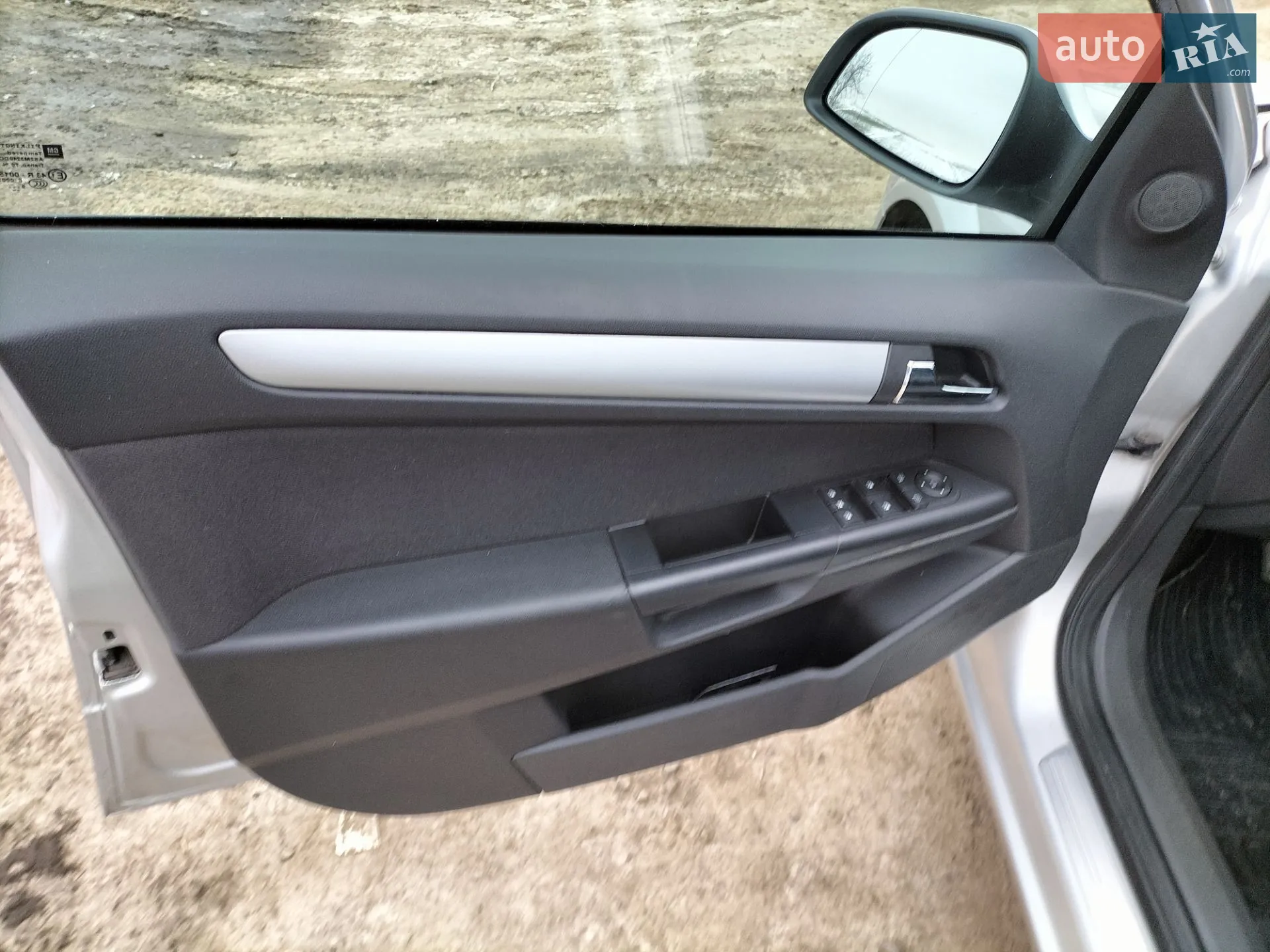 2010 Opel Astra - мініатюра 8