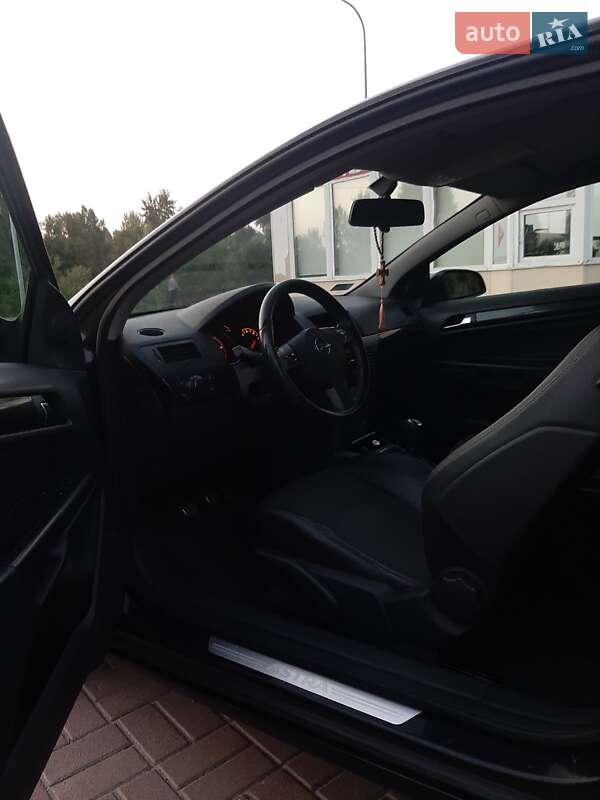 Хэтчбек Opel Astra 2006 в Киеве