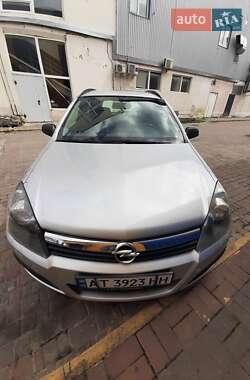 Универсал Opel Astra 2006 в Ивано-Франковске