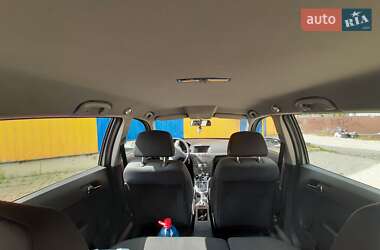 Универсал Opel Astra 2006 в Ивано-Франковске