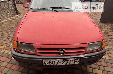 Универсал Opel Astra 1992 в Ужгороде