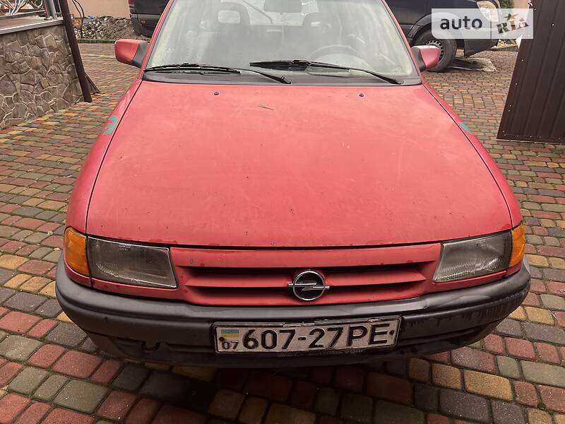 Универсал Opel Astra 1992 в Ужгороде