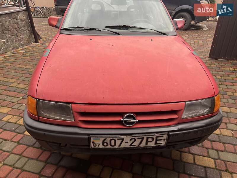 Универсал Opel Astra 1992 в Ужгороде