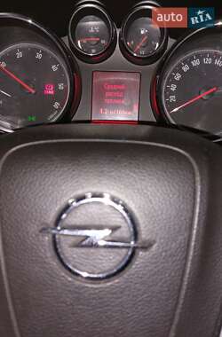 Універсал Opel Astra 2011 в 