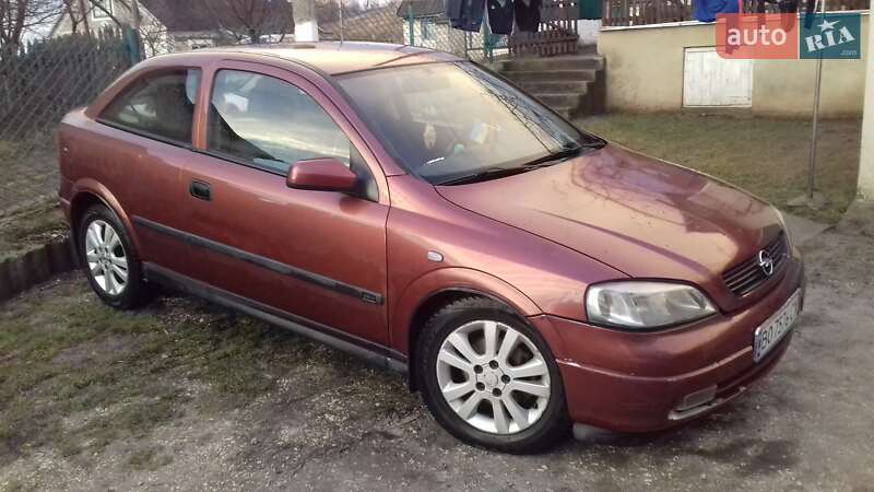 Седан Opel Astra 2001 в Кременці