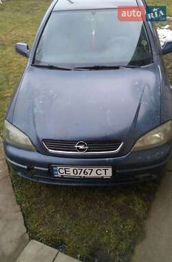 Хэтчбек Opel Astra 2002 в 