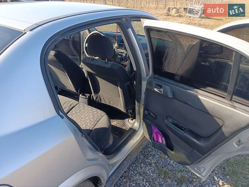 Седан Opel Astra 1999 в Черновцах