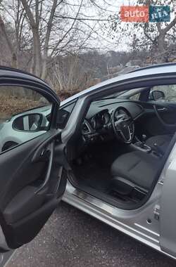 Универсал Opel Astra 2015 в 