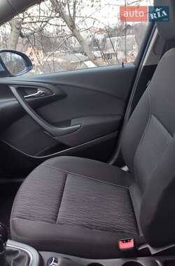 Универсал Opel Astra 2015 в 