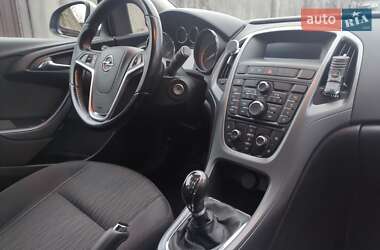 Универсал Opel Astra 2015 в 