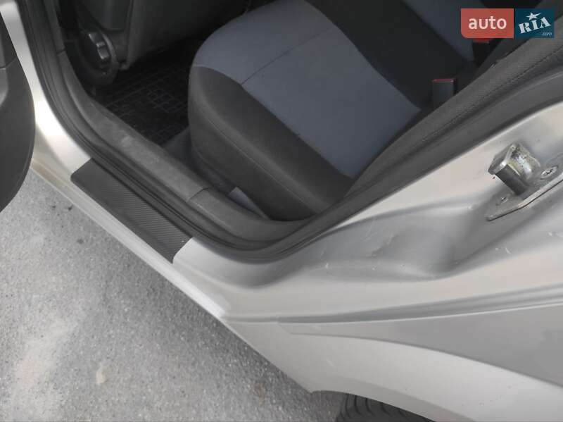 Универсал Opel Astra 2005 в Днепре