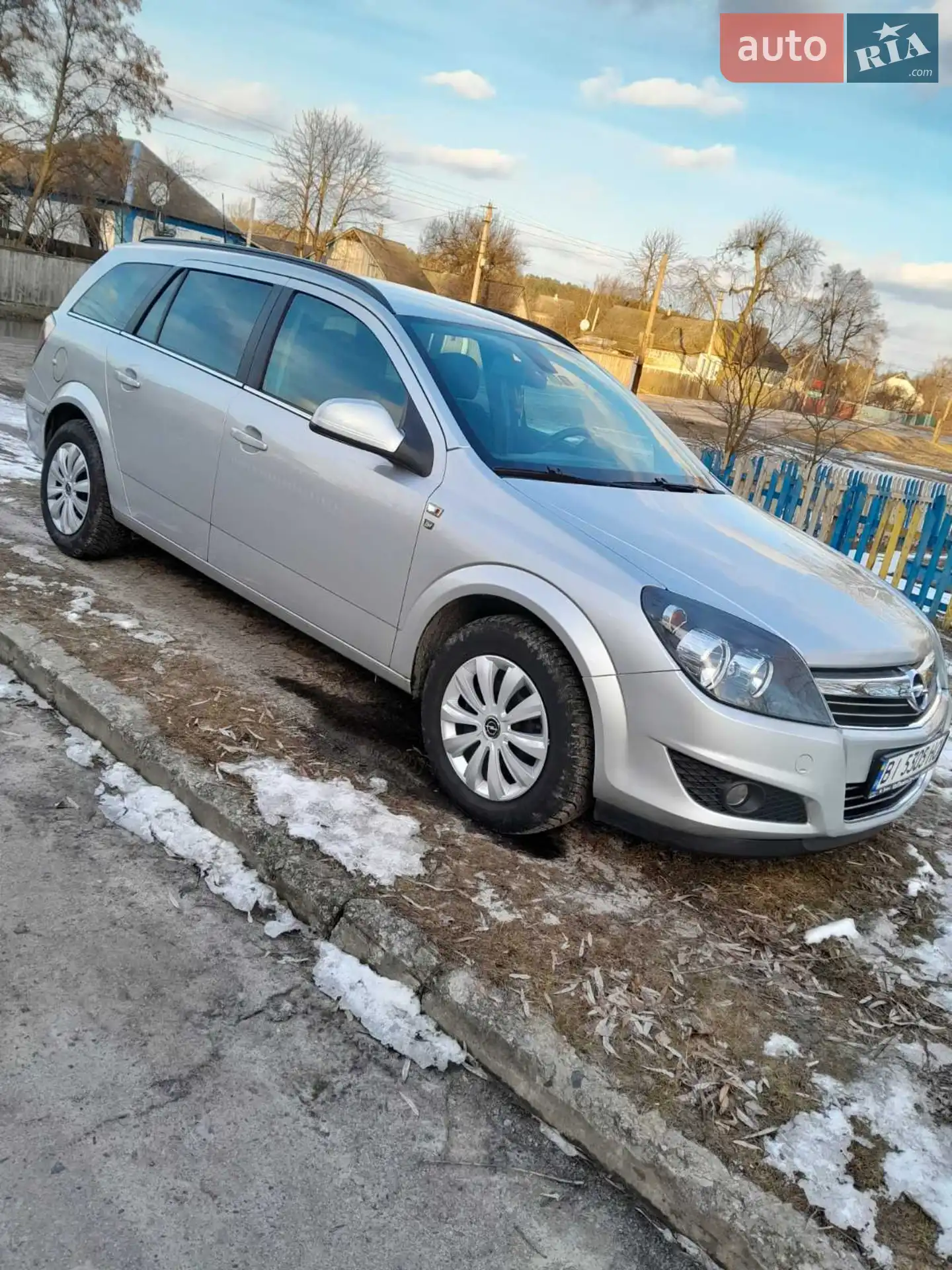2010 Opel Astra - мініатюра 2