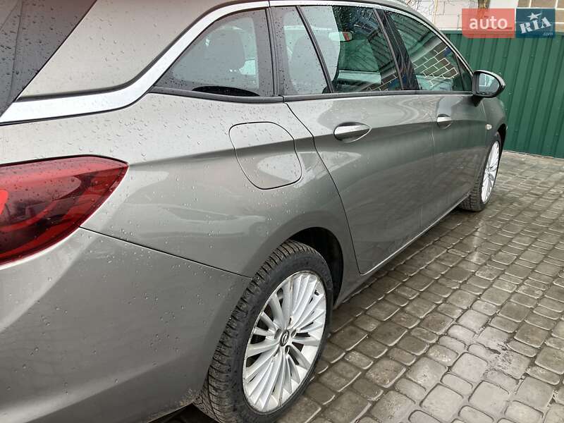 Универсал Opel Astra 2016 в Днепре