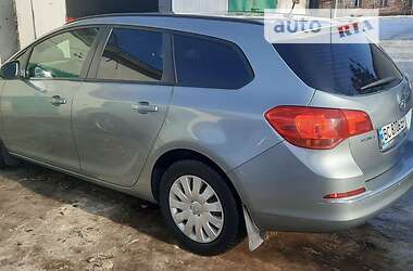 Универсал Opel Astra 2013 в Самборе