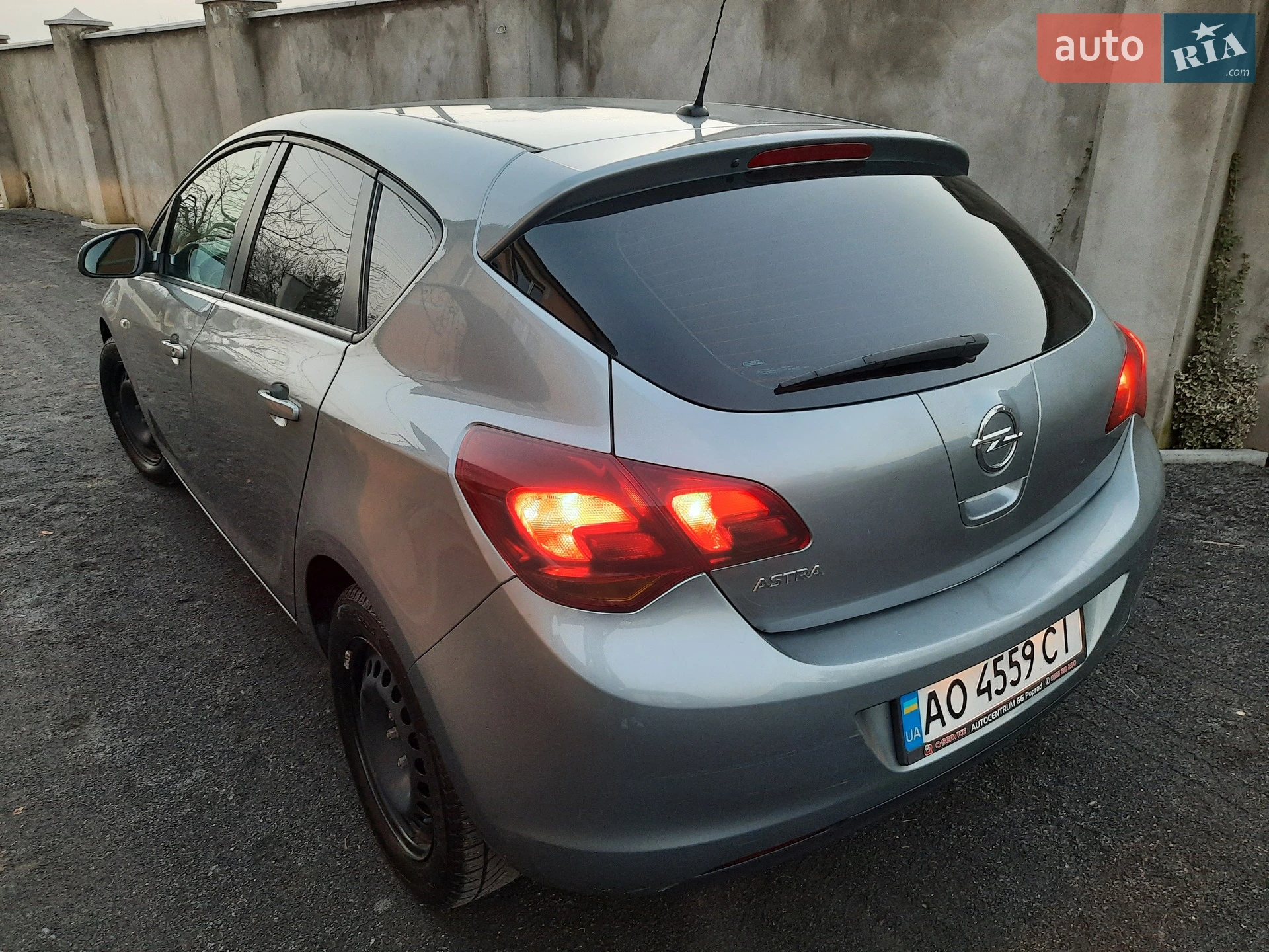 Opel Astra 2010 VIN W0LPD6ED9AG060562 фото оголошення 2 з 5