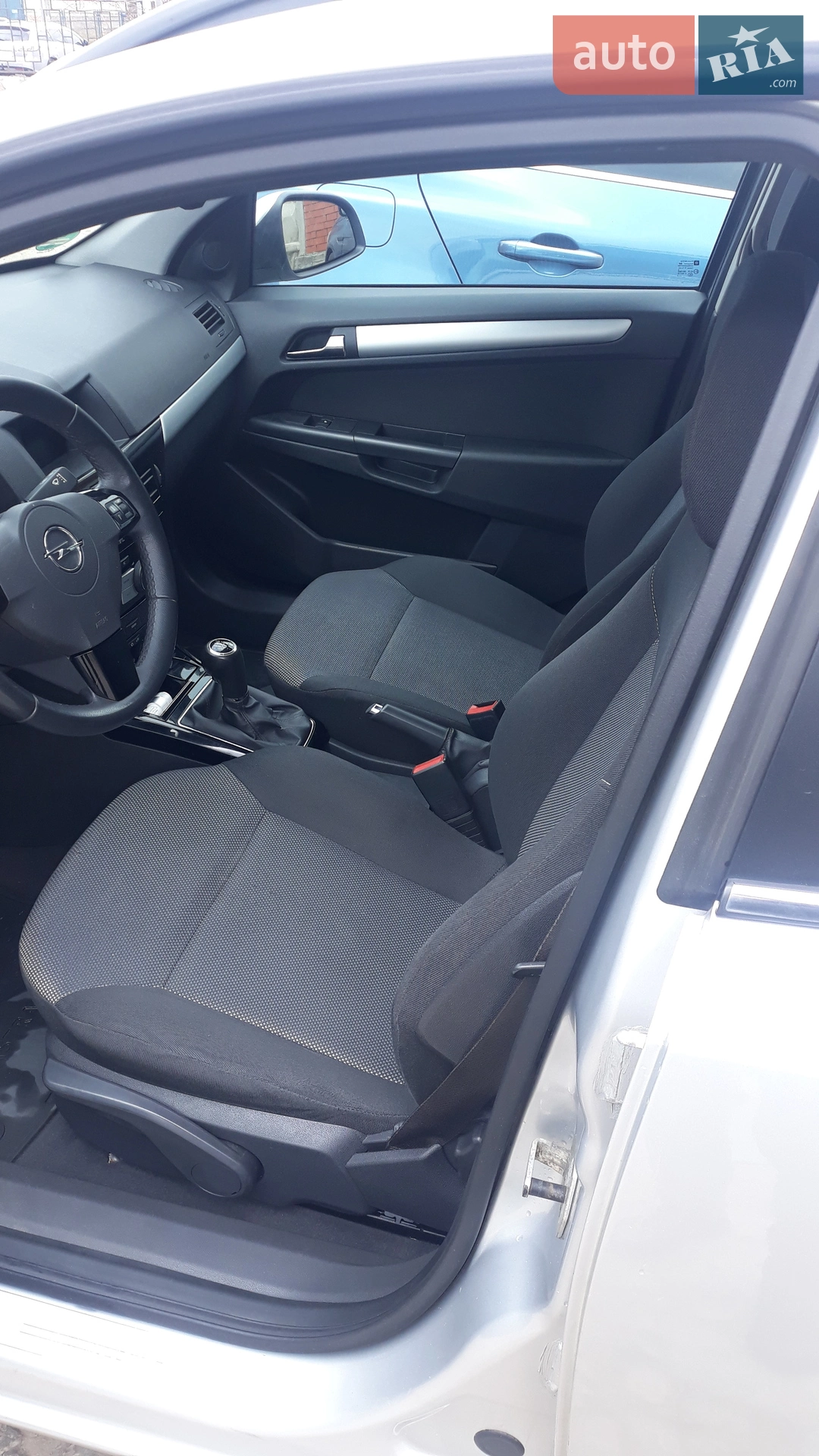 2010 Opel Astra - мініатюра 17