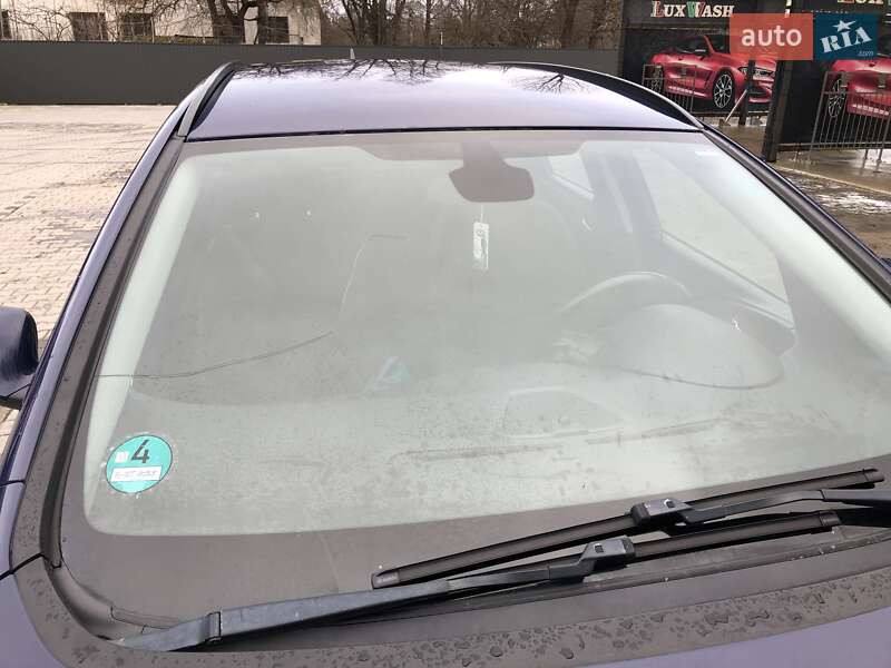 Универсал Opel Astra 2011 в Ивано-Франковске