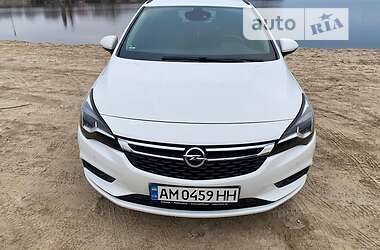 Универсал Opel Astra 2017 в Житомире