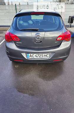 Хетчбек Opel Astra 2012 в Києві