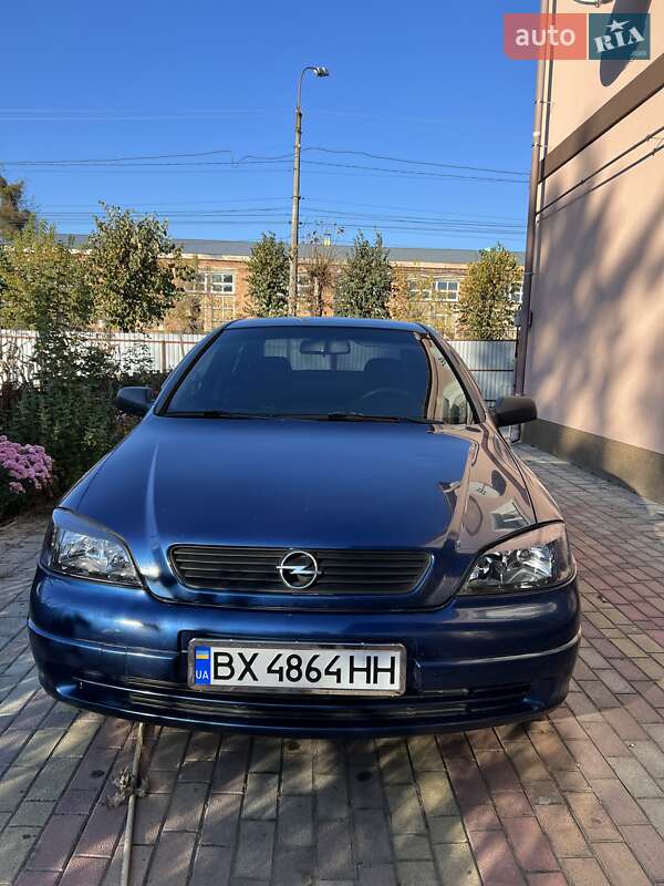 Седан Opel Astra 2005 в Шепетовке