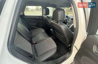 Універсал Opel Astra 2012 в Ужгороді