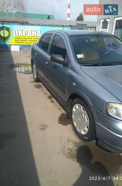 Седан Opel Astra 2006 в 