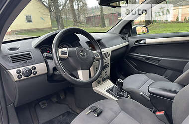 Универсал Opel Astra 2008 в 