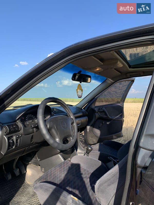Хэтчбек Opel Astra 1997 в Коломые