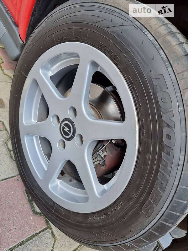 Седан Opel Astra 2003 в Одессе