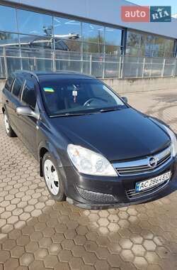 Универсал Opel Astra 2008 в Луцке