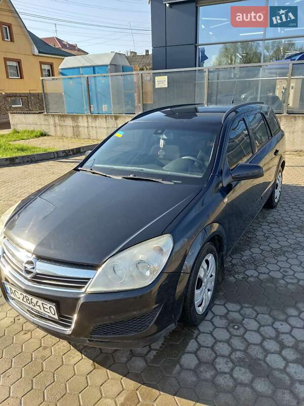 Универсал Opel Astra 2008 в Луцке