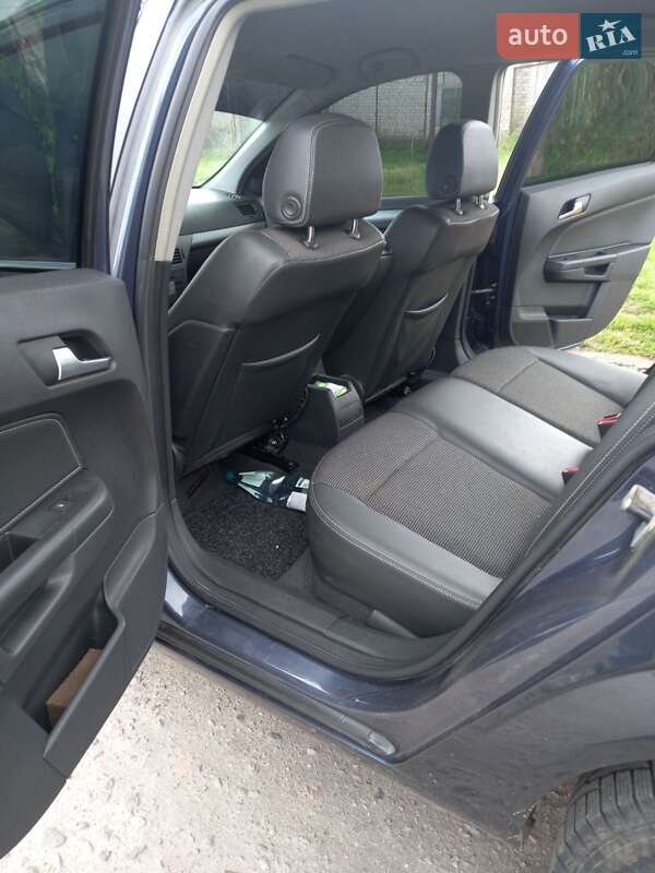 Универсал Opel Astra 2006 в Сумах