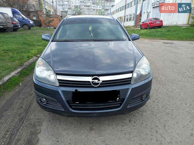 Универсал Opel Astra 2006 в Сумах