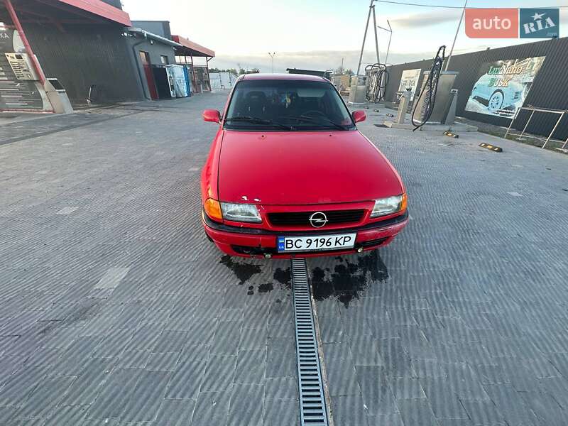 Седан Opel Astra 1994 в Буске