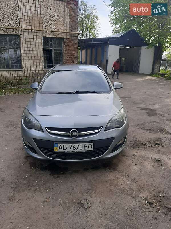 Универсал Opel Astra 2013 в Жмеринке фото 2 Универсал Opel Astra 2013 в Жмеринке