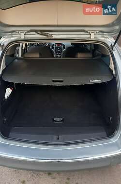 Универсал Opel Astra 2013 в 