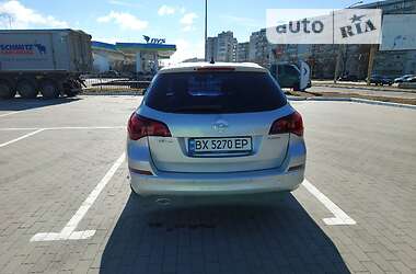 Универсал Opel Astra 2011 в Сумах
