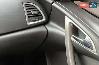 Универсал Opel Astra 2012 в 